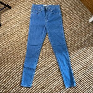 Levi’s 720 High Rise Super Skinny jeans, W27 L28